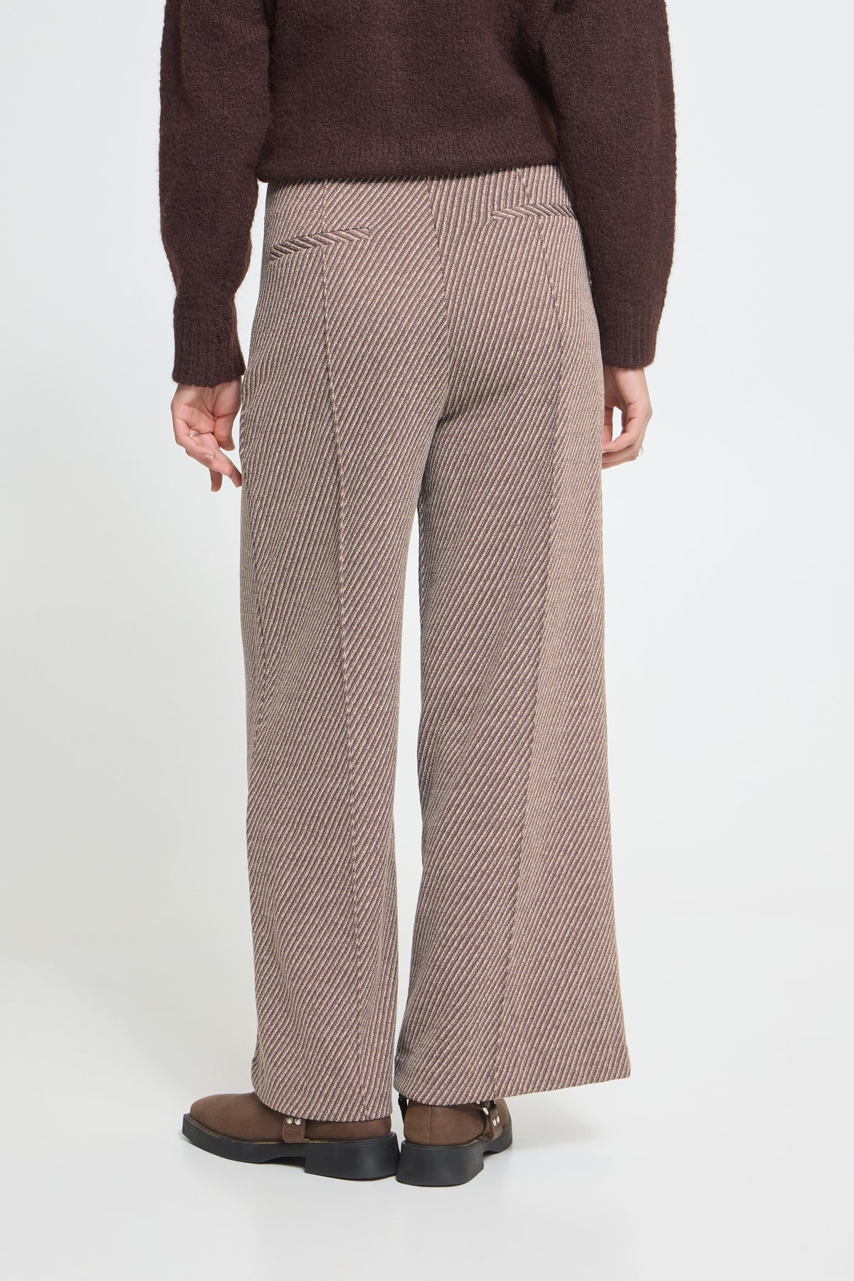 Pantalón kate ancho